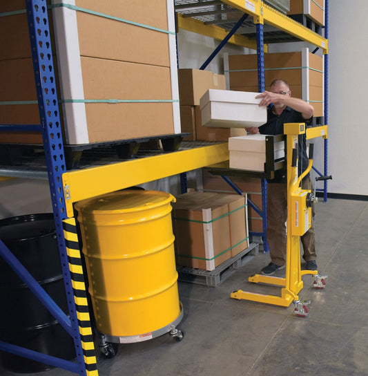 Centerline Dynamics Portable Load Lifters Vestil Steel Portable Hand Winch Lifter 330 Lb. Capacity