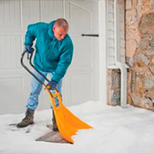 Centerline Dynamics Shovels TrueTemper® 1625300 SnoBoss™ 26" Poly Blade Combo Snow Shovel W/ Multiple Ergonomic Grip