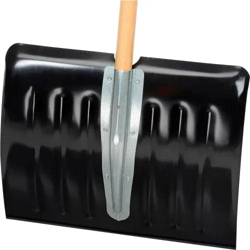 Centerline Dynamics Shovels TrueTemper® 1640700 18" Steel Blade Combo Snow Shovel W/ Wood D-Grip Handle